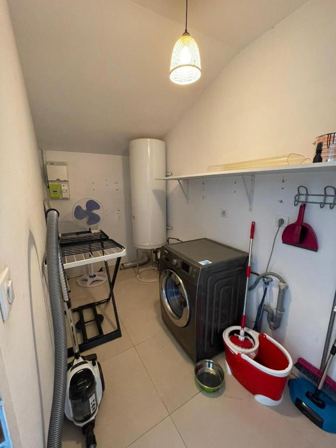 Superbe Appartement Avec 2 Chambres - 9 Personnes - Parking Prive Tournon-sur-Rhone Bagian luar foto